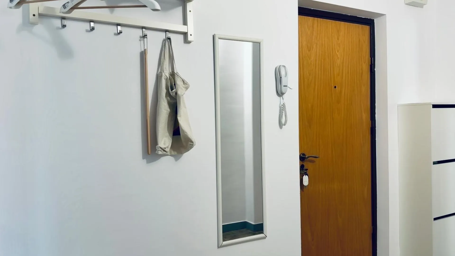 Modern Apartment With Reserved Parking Bukarest Rumænien